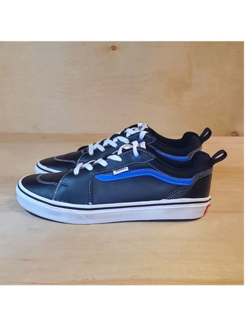 Vans Filmore Trainers Black Leather with Blue Accents Sneakers Size 7 Youth